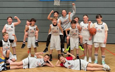 Team Black präsentiert sich zuhause bärenstark